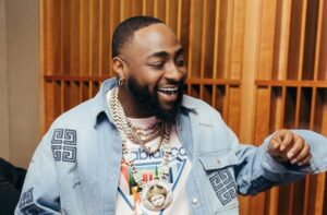 Davido posts a message of congratulations on his father's birthday 